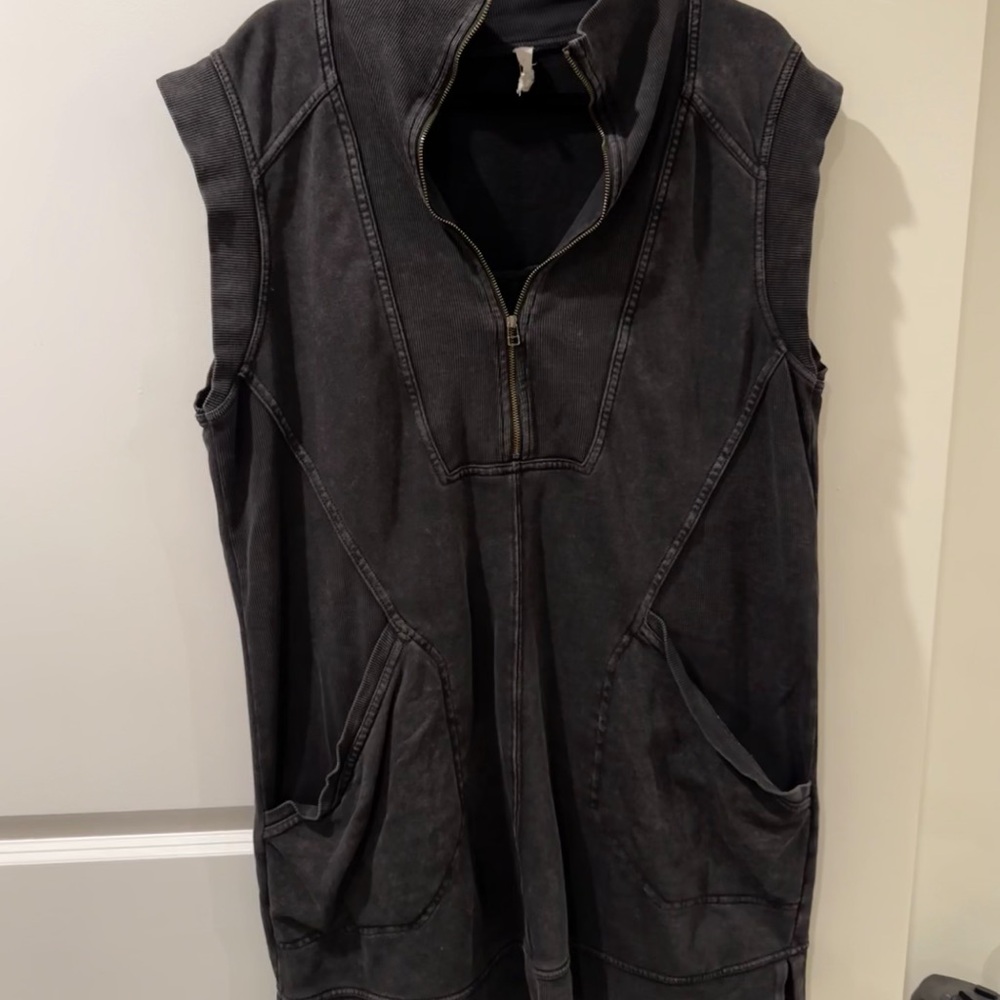 Anthropologie Sleeveless Black Zip-Up Vest